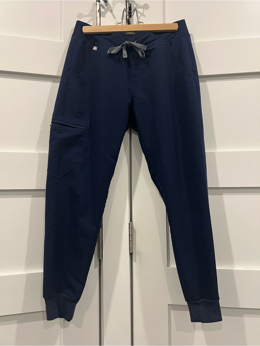 Figs Women’s Navy Jogger Pants with Contrast Drawstring